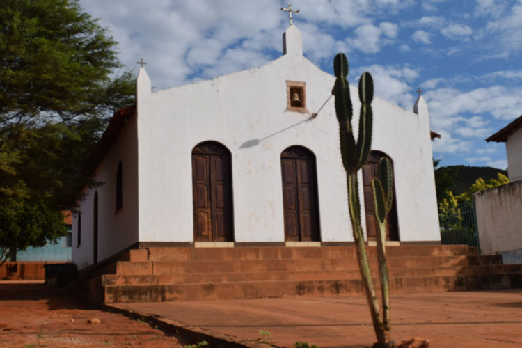 Criminosos Arrombam Igreja E Furtam Imagens Raras De Santos Em Brumado