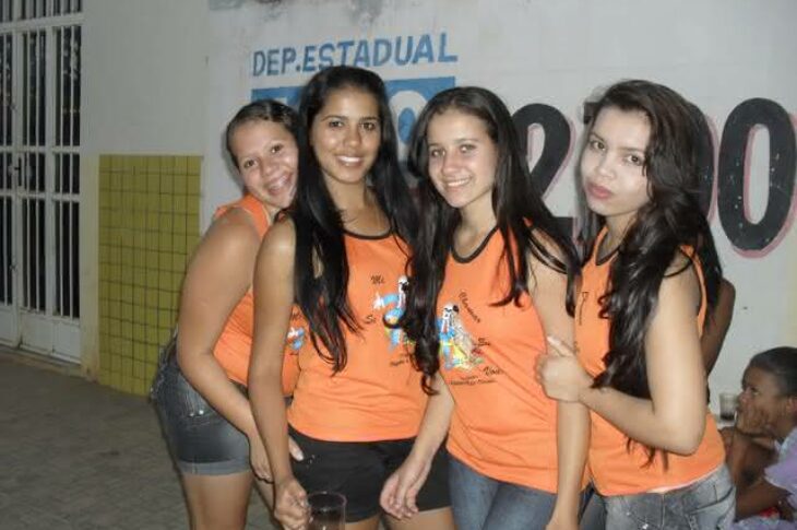 Meninas do Bloco Se Me Chamar Eu Vou.