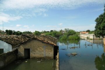 Água dentro de casa