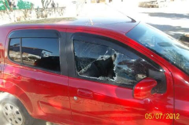 Carro do radialista Lorival Araujo