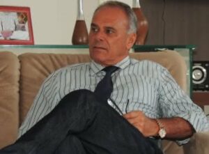 Prefeito não quis me manifestar sobre a decisão, declarou que busca uma solução para o caso. (Foto: Lay Amorim/Brumado Notícias).