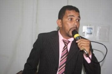 Valmary Alves dos Santos, 35 anos, foi assassinado na porta da Câmara de Uruçuca. (Foto: Uruçuca Notícias).