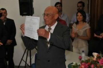 Diploma do (ex) prefeito não durou 24 horas | Foto: Jornal O Expresso