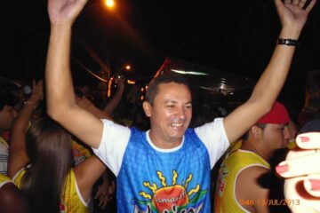 Anastácio brinca na Micareta de Férias, em julho: festa pode ter comprometido os recursos para a Semana da Cidade