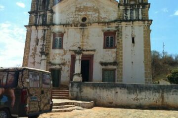 Igreja Nossa Senhora da conceição foi erguida há 338 anos e é um símbolo da cidade (Foto: Adriana Lisboa / G1)