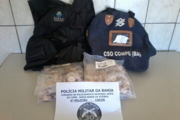 R$1850,00# em moedas e um colete balístico