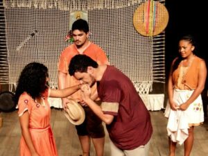 Companhia de Teatro Atores em Conserva com a peça 'Cordel do Amor Sem Fim' (Foto: Pedro Gonçalves)