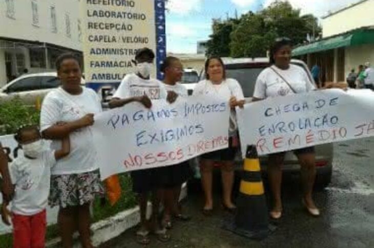 Protesto em fevereiro de portadores de fibrose cística e familiares. Foto:NFC-BA