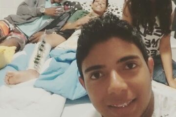 Warley com amigos/reprodução fecebook