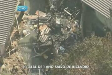 Bebê sobrevive a incêndio graças ao pai que não se salvou Reprodução/Rede Record