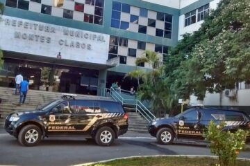 PF cumpre mandado de busca e apreensão na prefeitura (Foto: Délio Pinheiro/ Inter TV)