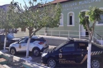 Polícia Federal em Palmas de Monte Alto (Foto: Portal Vilson Nunes)
