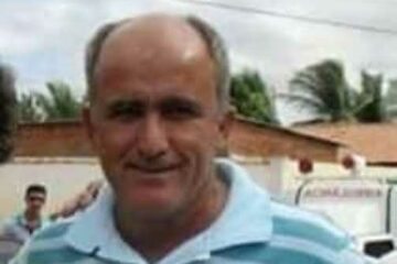 O veículo do vereador da cidade de Candiba, Laudelino Rodrigues da Silva , foi incendiado na noite de segunda-feira (19),enquanto ela participava da sessão. Foto: perfil pessoal.