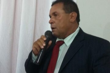 Vereador Manoel Rufino denunciando o tráfico de drogas,no distrito de Canabrava,em Malhada. Foto: Câmara de Vereadores