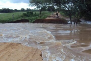 A ponte será construída no Riacho do Marrequeiro, na zona rural de Carinhanha. Foto: Enviada por leitor do portal Folha do Vale.