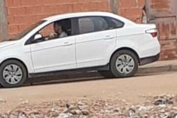 Veículo oficial da Câmara de Malhada,no Sudoeste da Bahia, usado pelo filho do presidente