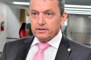 Deputado Charles Fernandes é contra proposta da Aneel de criar taxa de energia solar gerada em residências