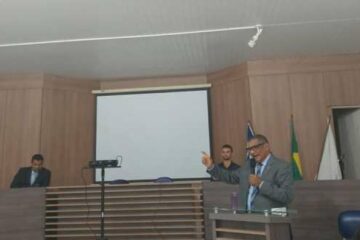 Primeiro Papo Jurídico realizado na noite de quarta-feira (23), em Malhada.Foto: Osvira Larisa.