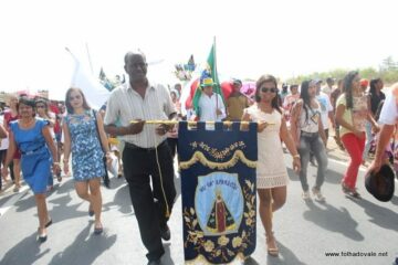 Tradicional procissão em comemoração ao Dia da Padroeira do Brasil, acontece neste sábado (12), em Malhada.
