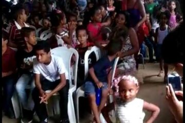 Apresentação cultural na comunidade de Tome-Nunes, zona rural de Malhada, na manhã de quarta-feira (20). Foto: ASCOM.