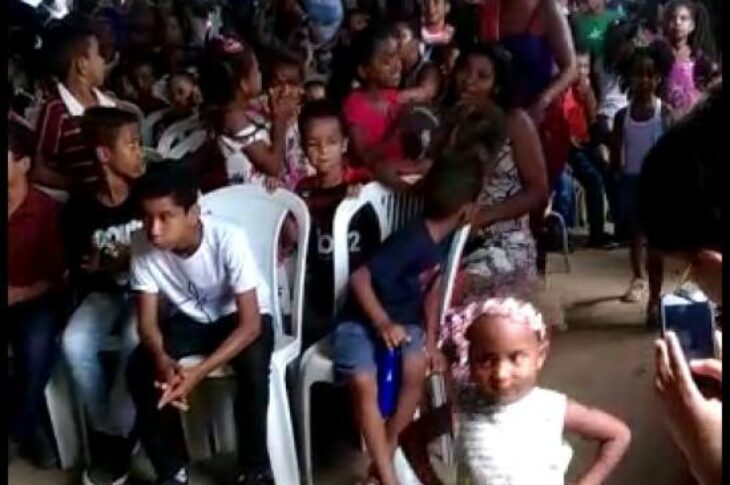 Apresentação cultural na comunidade de Tome-Nunes, zona rural de Malhada, na manhã de quarta-feira (20). Foto: ASCOM.