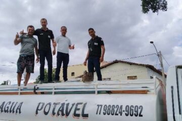 Caminhões-pipa são inspecionados na manhã desta segunda-feira (4), em Malhada,pela Vigilância Sanitária.