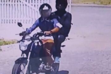 A dupla levou R$ 18 mil reais na manhã desta segunda-feira (11), na BR-030. em Guanambi,no Sudoeste da Bahia. Imagem divulgada pela polícia.