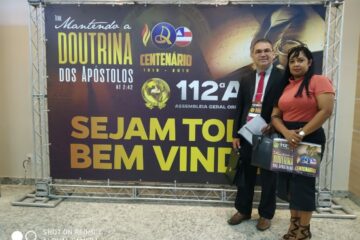 Gilvan Crente e a esposa Edite participam da 112ª CEADEB em Salvador.Foto: Gilvan Crente