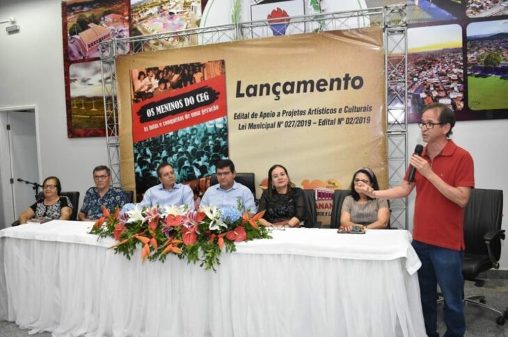 Lançamento do livro REG em Guanambi.Foto: ASCOM