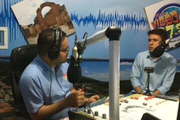 Vilson Nunes e João Pedro, na Rádio Visão FM.Foto:Reprodução.