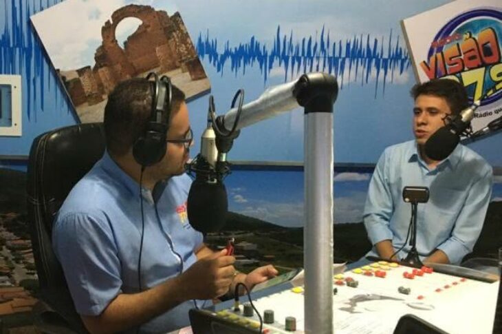 Vilson Nunes e João Pedro, na Rádio Visão FM.Foto:Reprodução.