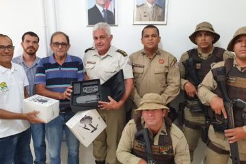 Polícia Militar de Bom Jesus da Lapa ganha drone de produtores rurais.Foto: PM-divulgação.