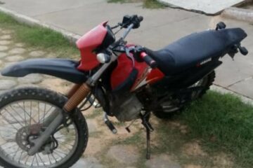 O veículo foi localizado na zona rural de Carinhanha.Foto: reprodução.