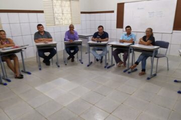 Reunião da Comissão em Canabrava ,nesta terça-feira(17).Foto: divulgação.