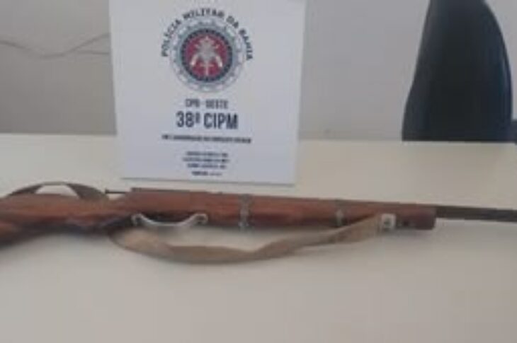 Arma apreendida pela polícia de Bom Jesus da Lapa.Foto: 38ª CIPM.