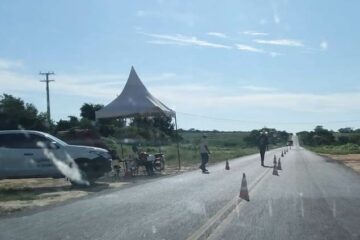 Barreira sanitária montada no povoado do Julião,em Malhada.Foto:divulgação.