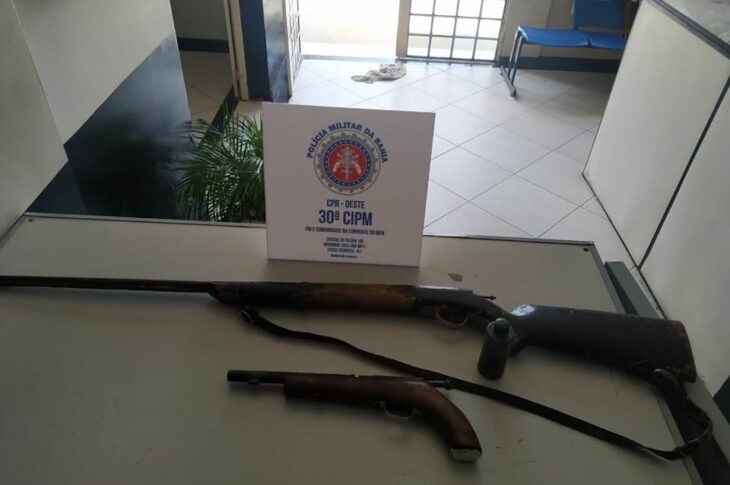 Armas apreendidas em São Felix do Coribe.Foto:PM