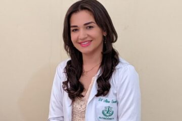 Aline Carneiro - Nutricionista