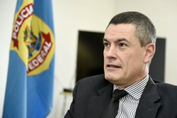 Maurício ValeMaurício Valeixo, exonerado do cargo de diretor-geral da PF, em foto de 10 de janeiro de 2018, na sede da PF em Curitiba — Foto: DENIS FERREIRA NETTO/ESTADÃO CONTEÚDO