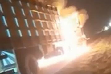 Caminhão pega fogo na BA-148, em Brumado. Foto: Lay Amorim / Achei Sudoeste.