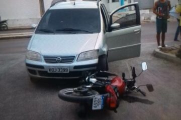 O acidente foi registrado na frente da UNEB em Guanambi. Foto: SMT.