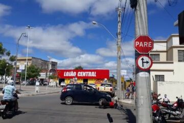 Acidente entre carro e moto é registrado em Guanambi. Foto: STM.