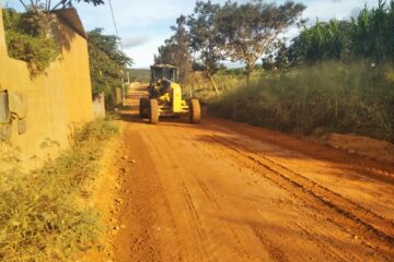 Recuperação das estradas vicinais. Foto: ASCOM.
