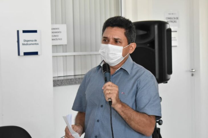 Prefeito de Urandi, Dorival Barbosa reduz o próprio salário em 20%. Foto: divulgação.