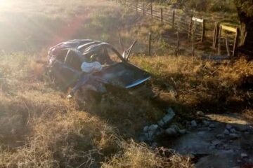 Acidente registrado na BR-030 em Guanambi. Foto: enviada por leitor do Folha do Vale.