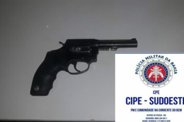 Arma apreendida com o suspeito em Jacaraci. Foto: Cipe/Sudoeste.