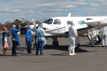 Transferência de paciente com Covid de São Félix do Coribe para Vitória da Conquista. Foto: reprodução Secretária de Saúde.