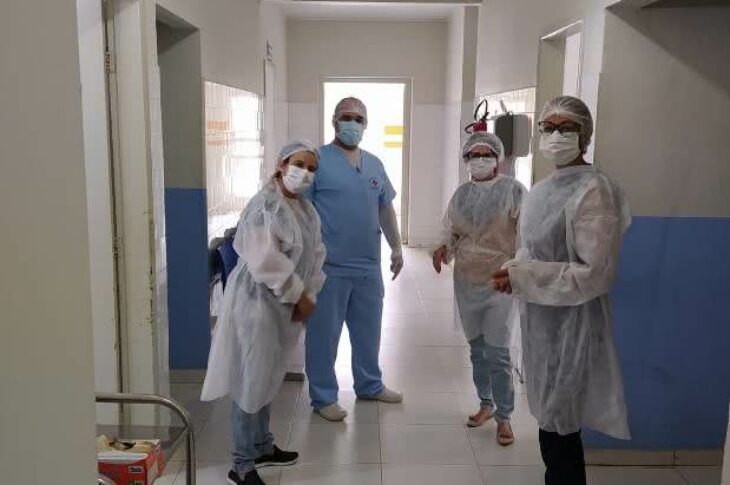 Visita ao Hospital de Malhada. Foto: divulgação.