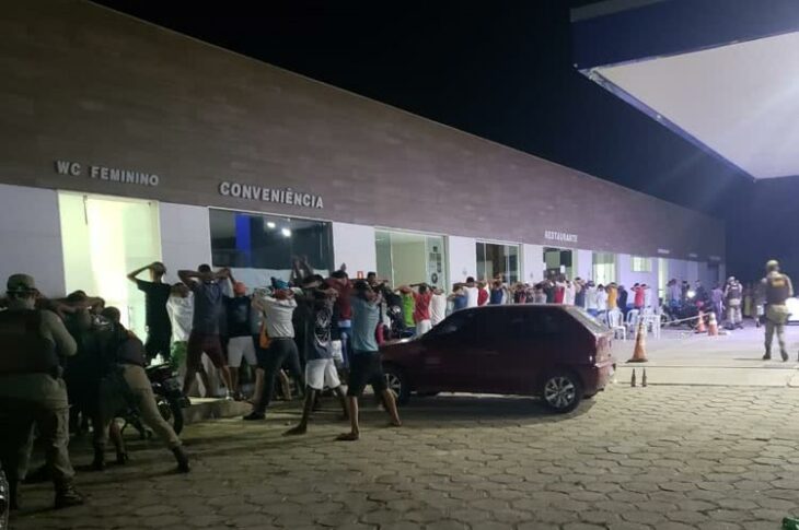 Festa paredão em Livramento de Nossa Senhora. Foto: Achei Sudoeste.