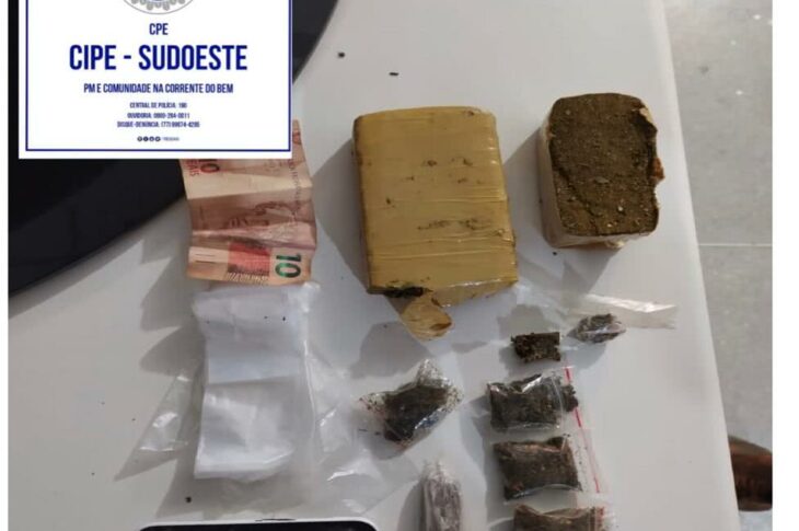 Droga apreendida em Matina, na tarde de terça-feira (15). Foto: Cipe/Sudoeste.